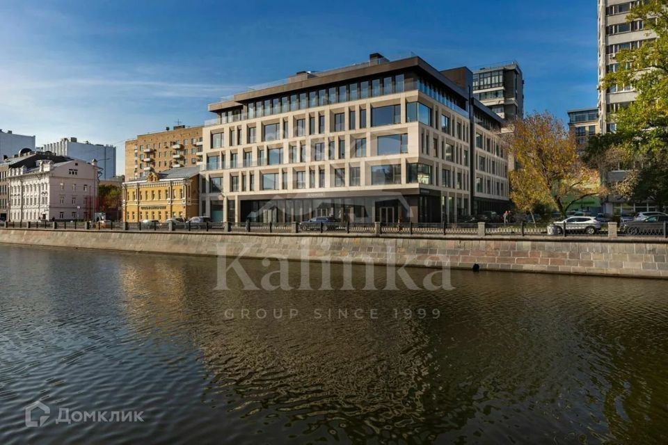 Продаётся 6-комнатная квартира, 261 м²