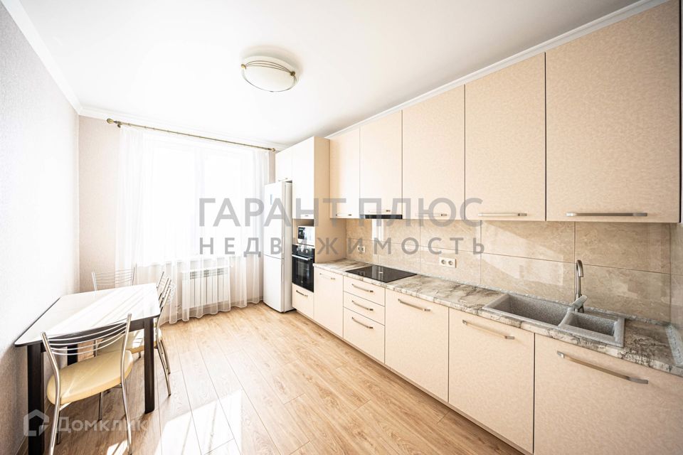 Сдаётся 2-комнатная квартира, 70 м²