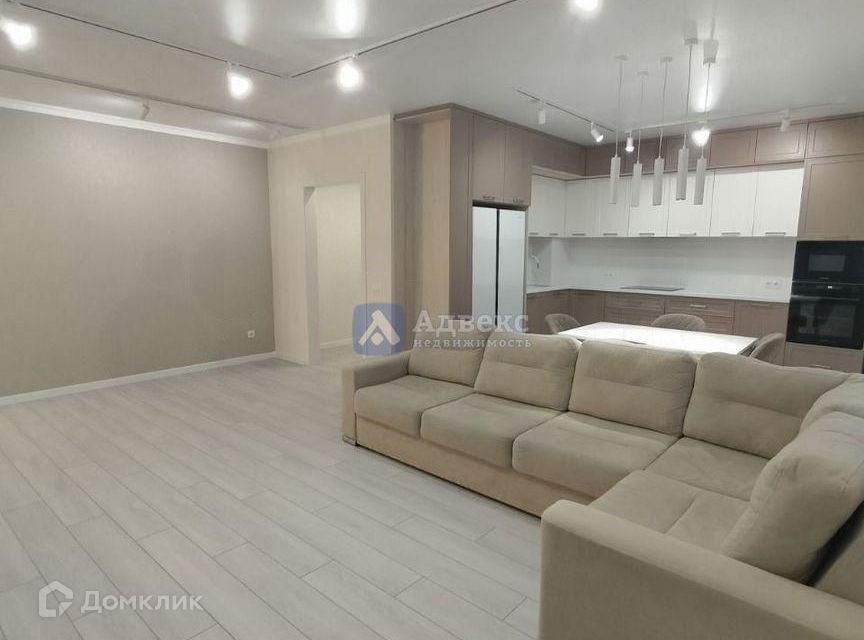 Продаётся 3-комнатная квартира, 120 м²