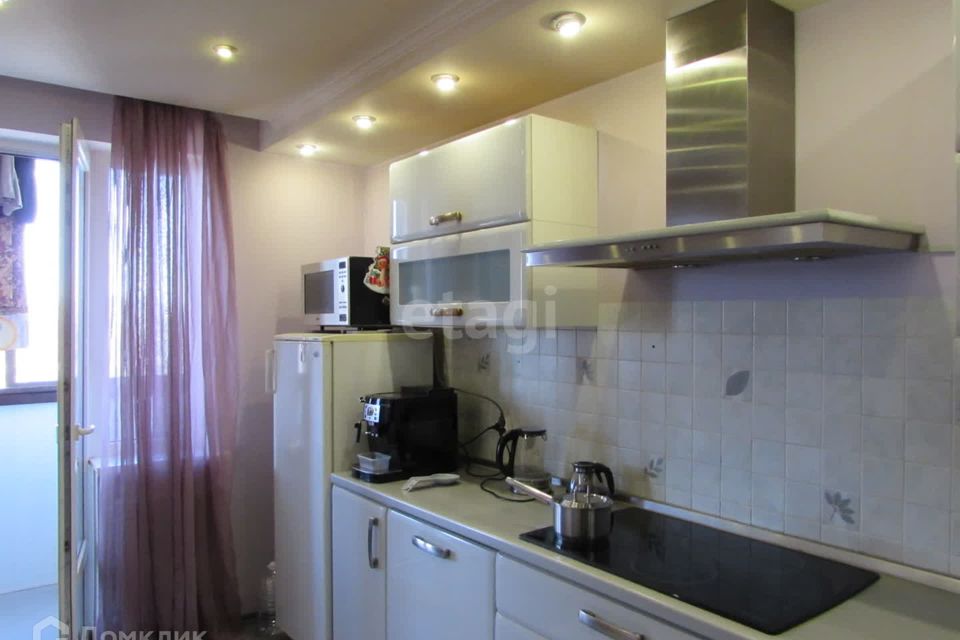 Продаётся 3-комнатная квартира, 76.7 м²