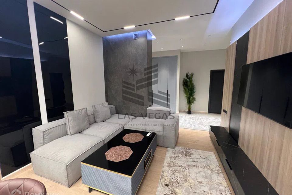 Сдаётся 2-комнатная квартира, 56 м²
