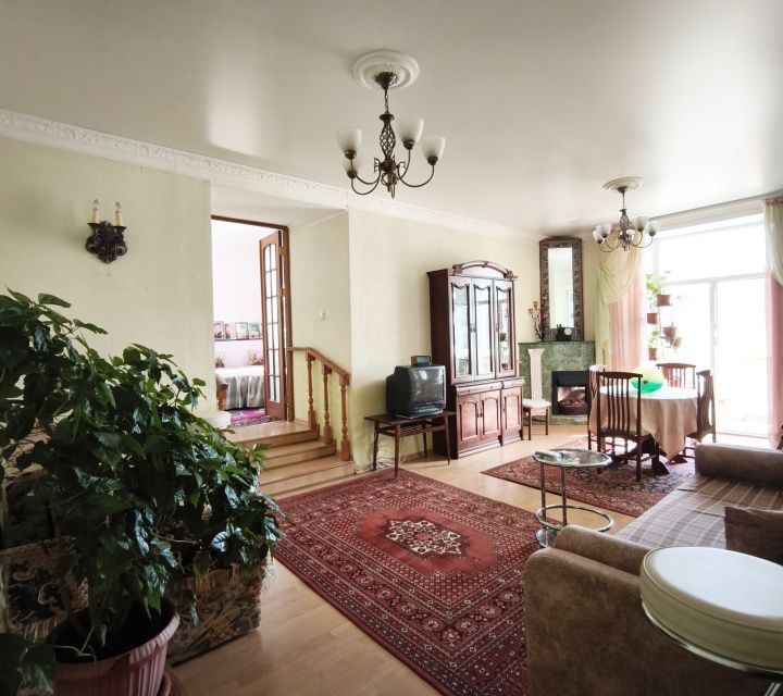 Продаётся 2-комнатная квартира, 57.1 м²