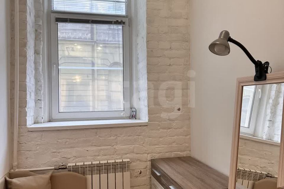 Продаётся комната в 4-комн. квартире, 17.4 м²