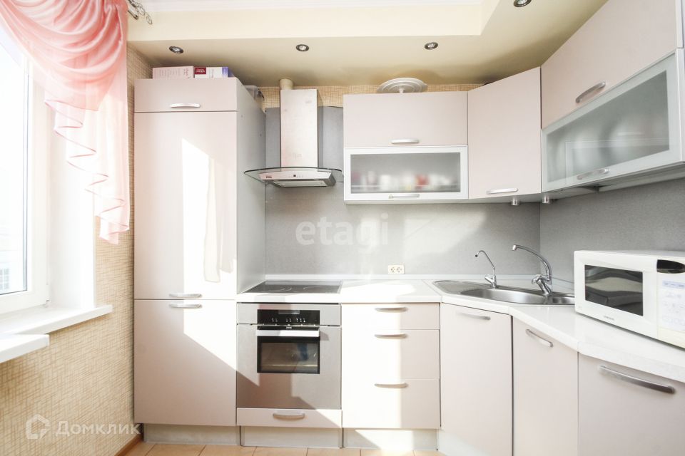 Продаётся 2-комнатная квартира, 49.7 м²
