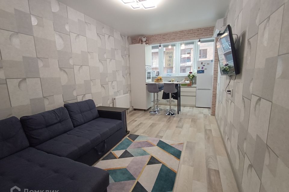 Продаётся 1-комнатная квартира, 42 м²