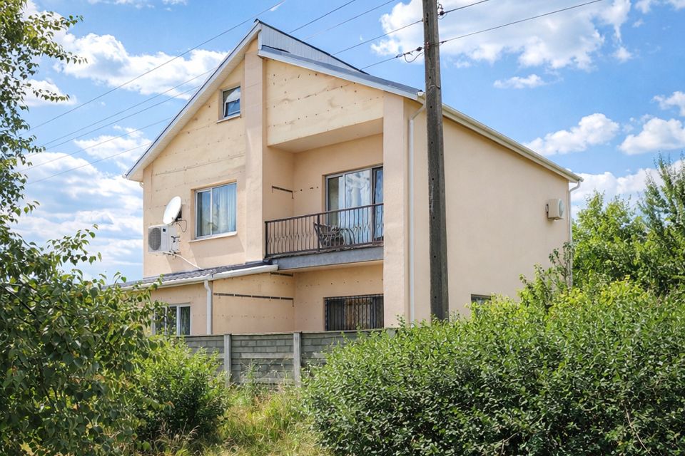 Продаётся 2-этажный дом, 235 м²