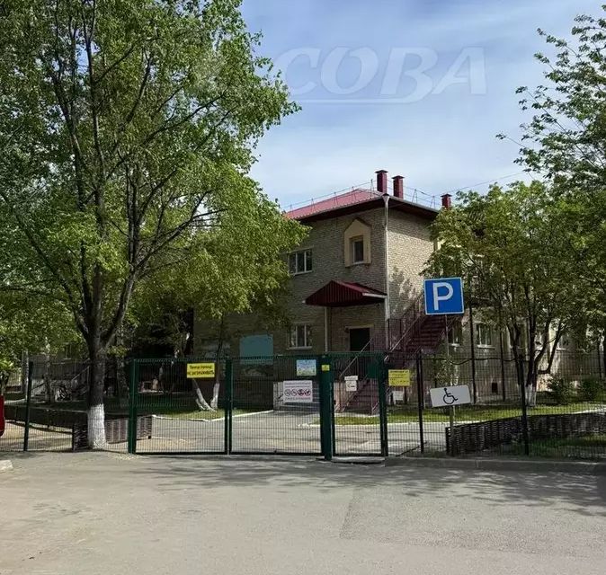 Продаётся 4-комнатная квартира, 76 м²