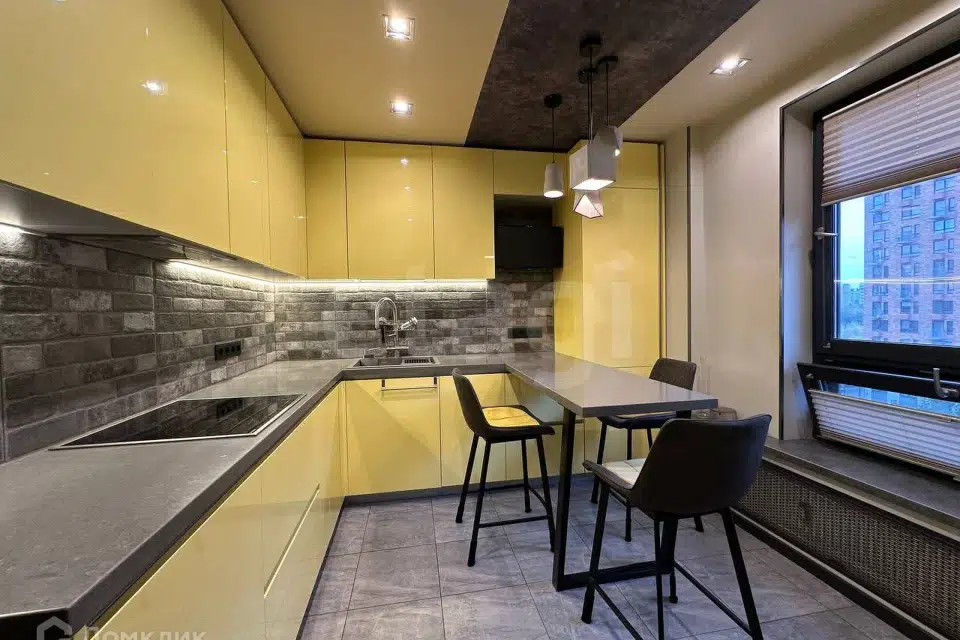 Продаётся 2-комнатная квартира, 69.8 м²
