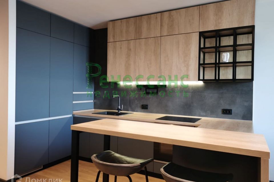 Продаётся 1-комнатная квартира, 53 м²