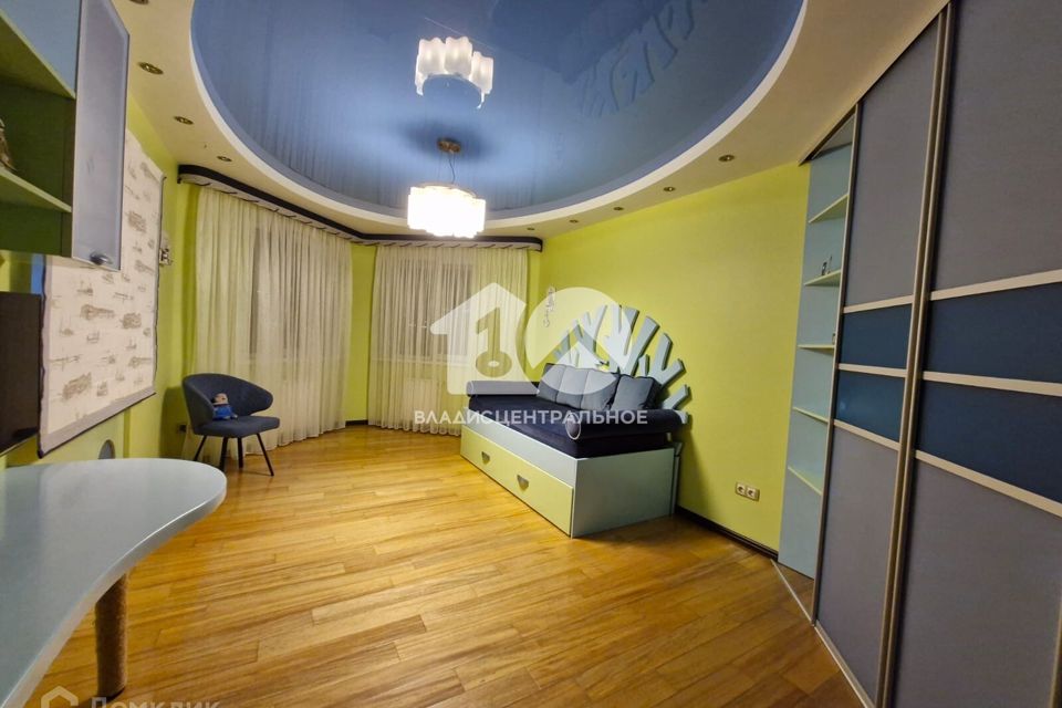 Продаётся 3-комнатная квартира, 100 м²