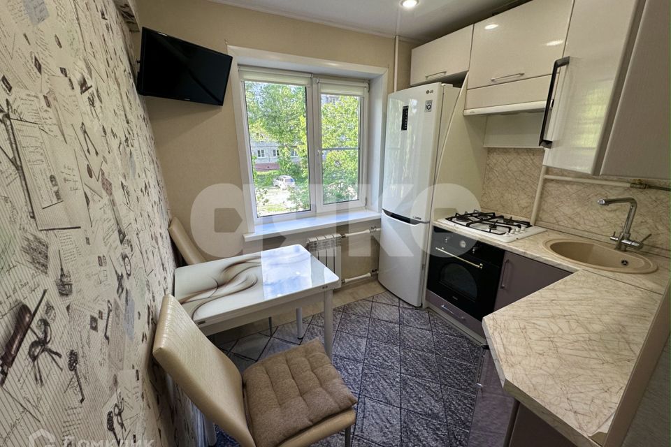 Продаётся 3-комнатная квартира, 47.6 м²