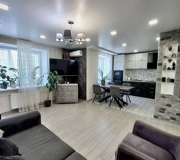 Продаётся 3-комнатная квартира, 71 м²