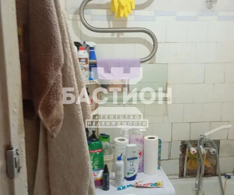 Продаётся 3-комнатная квартира, 56.5 м²