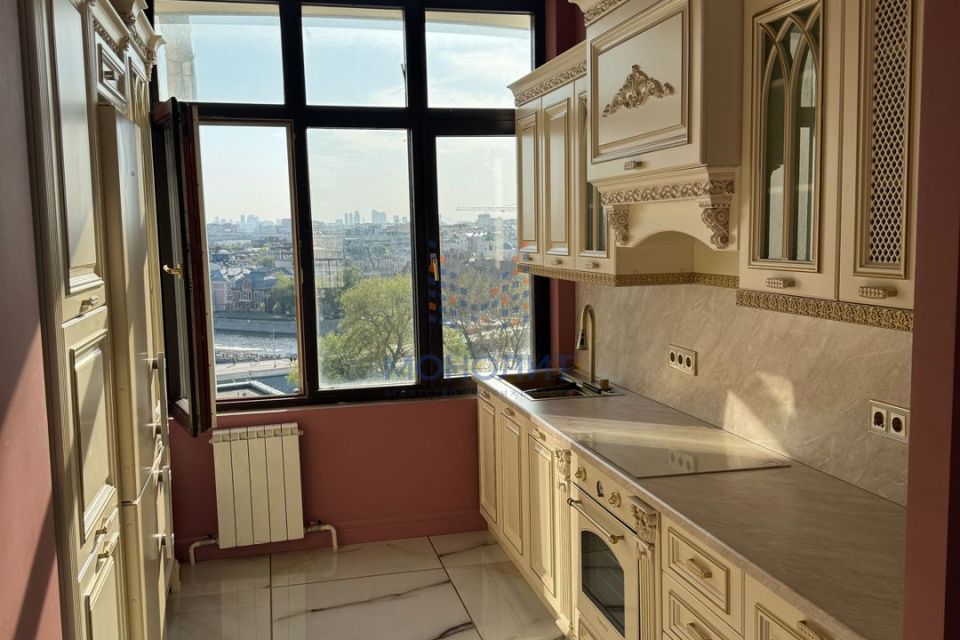 Продаётся 3-комнатная квартира, 57.6 м²