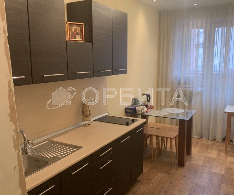 Продаётся 1-комнатная квартира, 48.2 м²