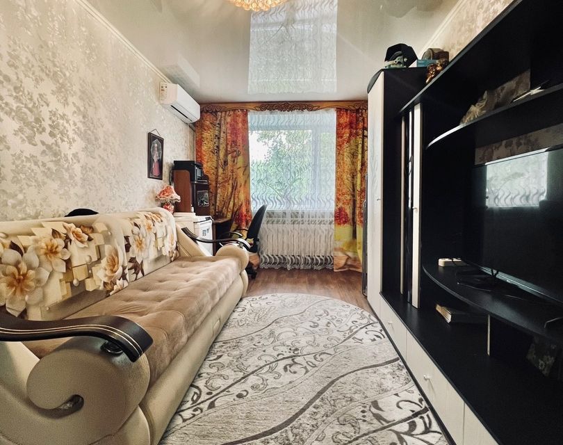 Продаётся 3-комнатная квартира, 58 м²