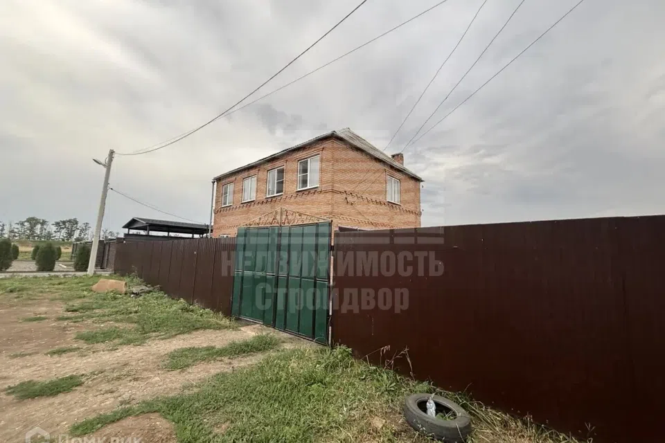 Продаётся 2-этажный дом, 167 м²