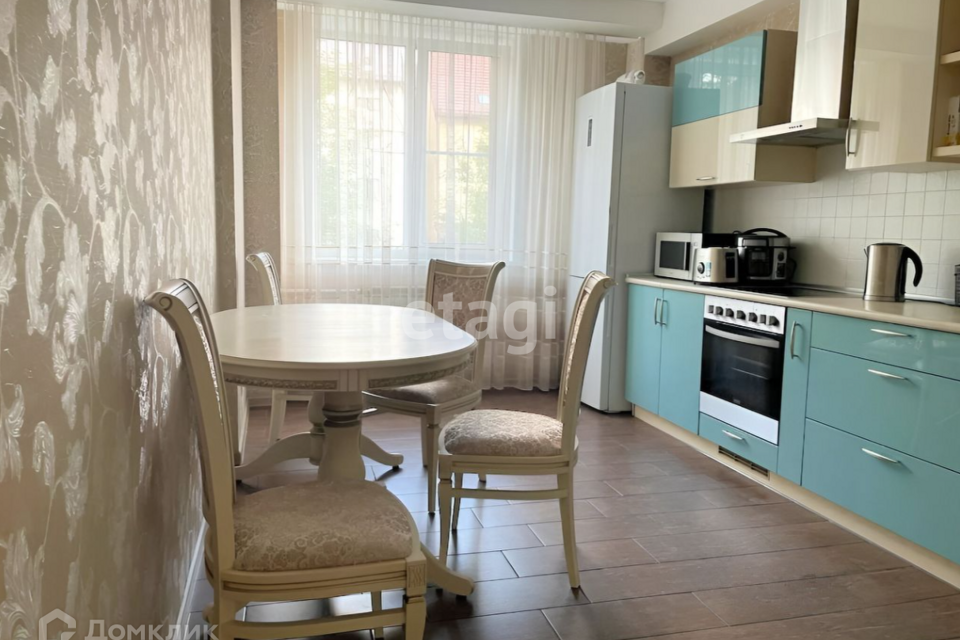 Продаётся 2-комнатная квартира, 80 м²