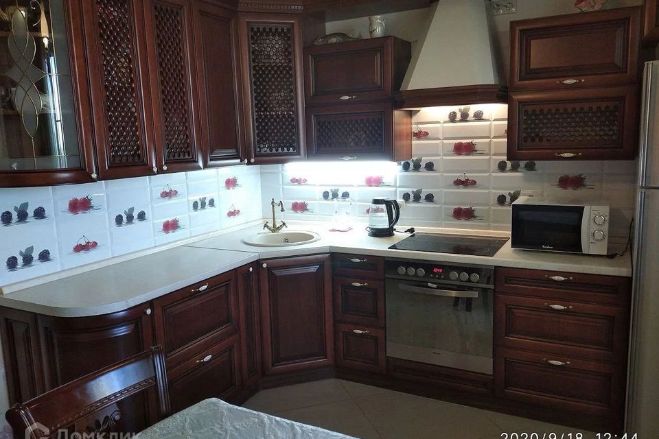 Продаётся 1-комнатная квартира, 55 м²