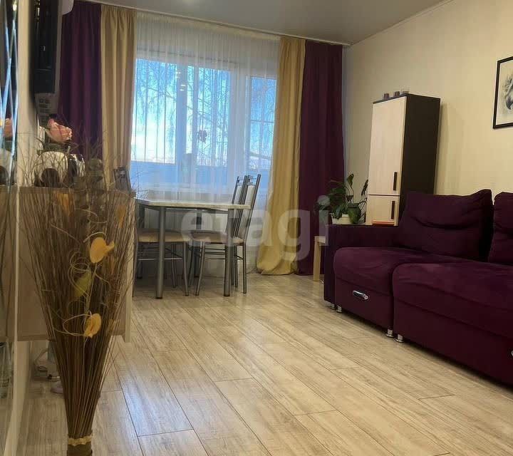 Продаётся 3-комнатная квартира, 61.4 м²