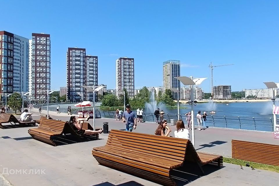 Продаётся 2-комнатная квартира, 58.3 м²