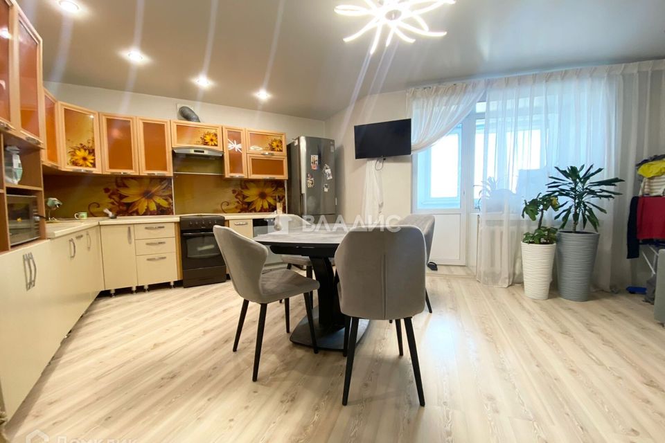 Продаётся 3-комнатная квартира, 82.3 м²