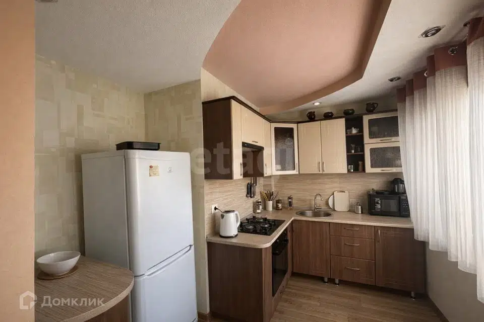 Продаётся 3-комнатная квартира, 61.7 м²