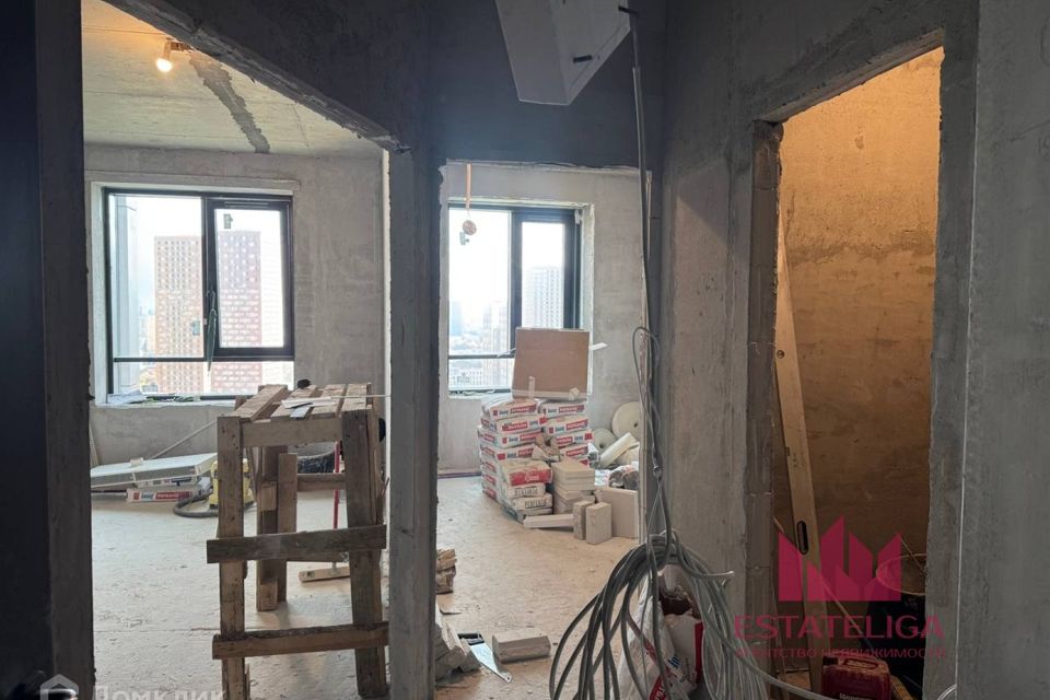 Продаётся 1-комнатная квартира, 43 м²