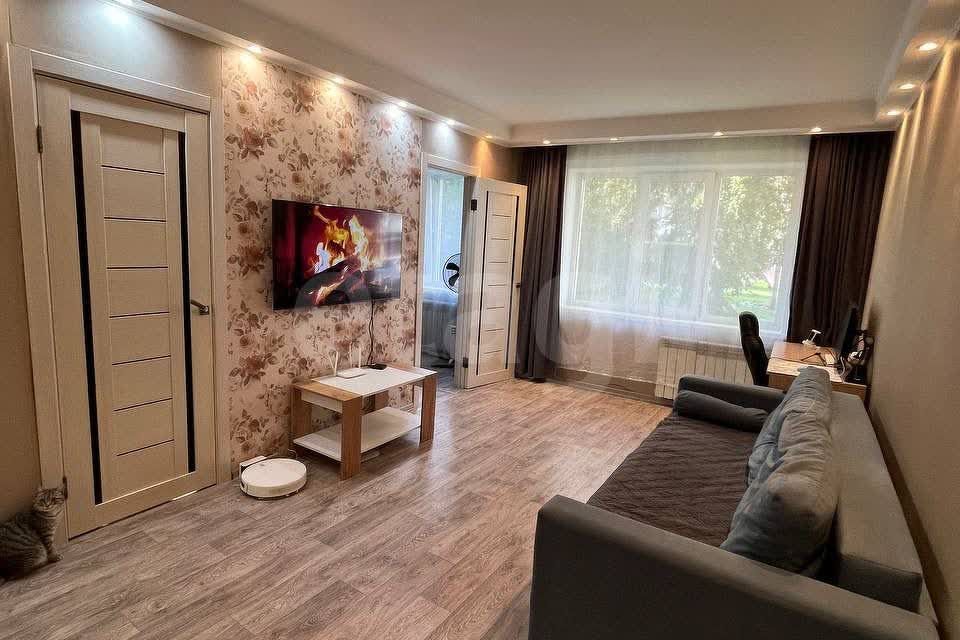 Продаётся 3-комнатная квартира, 47.1 м²