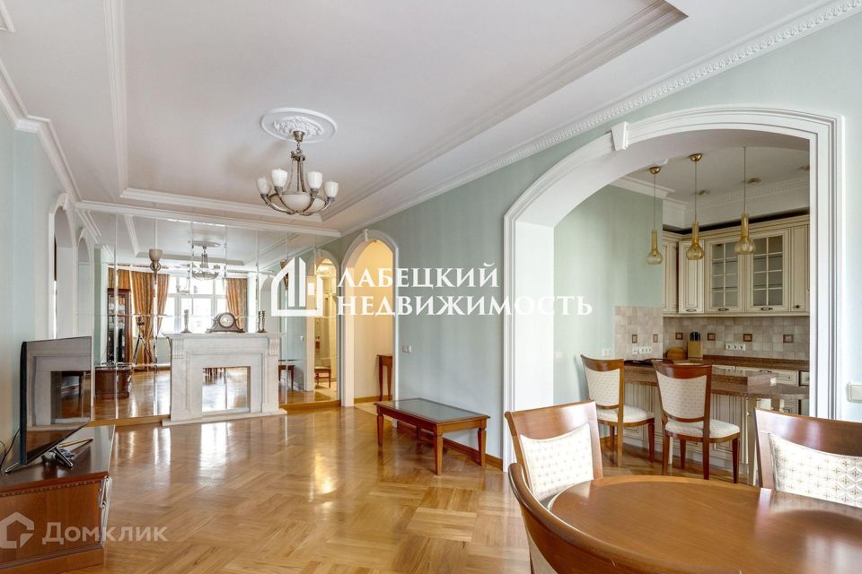 Сдаётся 3-комнатная квартира, 94 м²