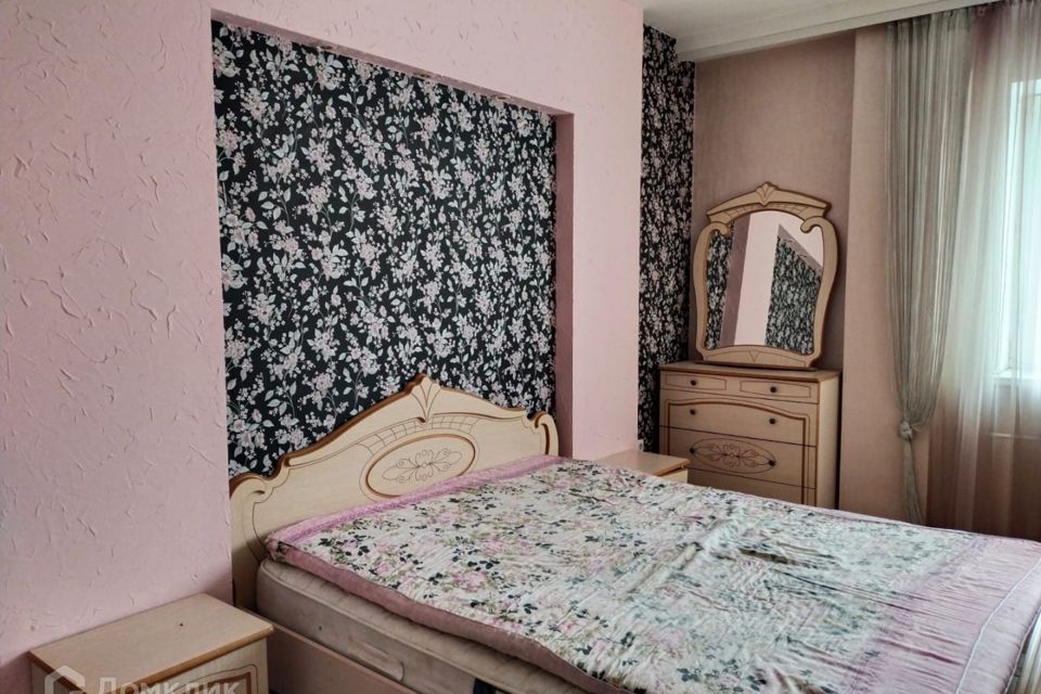 Продаётся 2-комнатная квартира, 76.3 м²