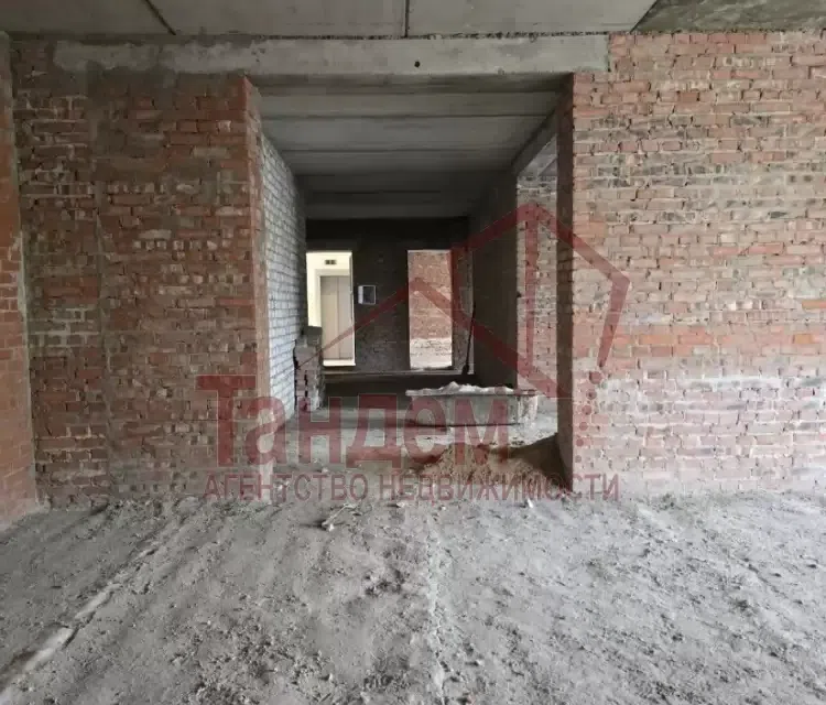 Продаётся 3-комнатная квартира, 170.4 м²