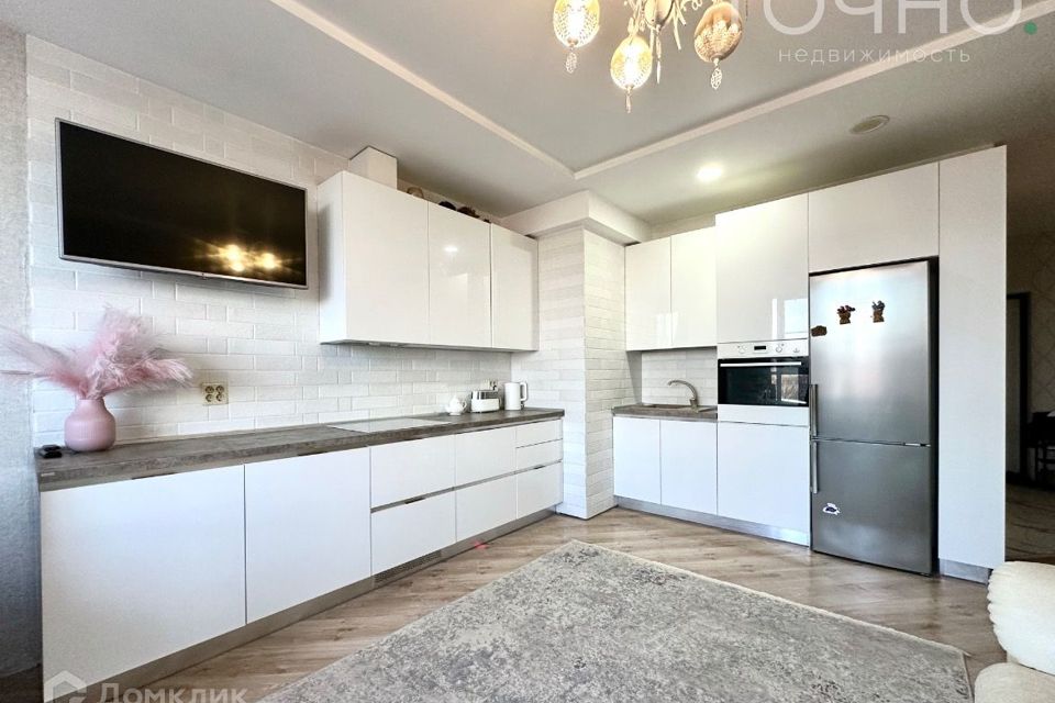Продаётся 4-комнатная квартира, 118.3 м²