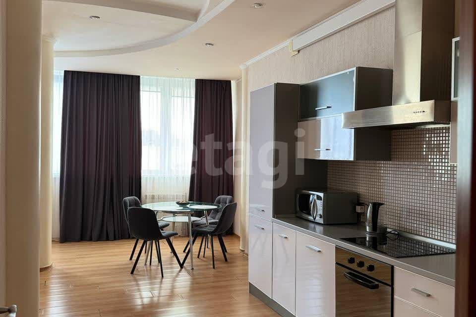Продаётся 1-комнатная квартира, 62 м²