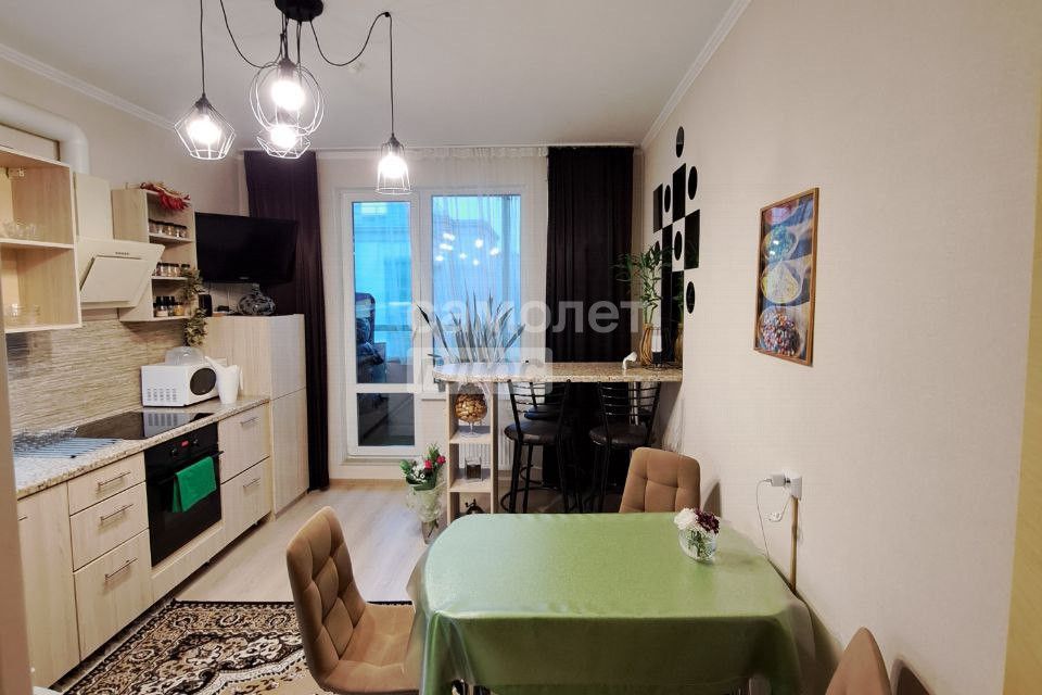 Продаётся 3-комнатная квартира, 74.3 м²