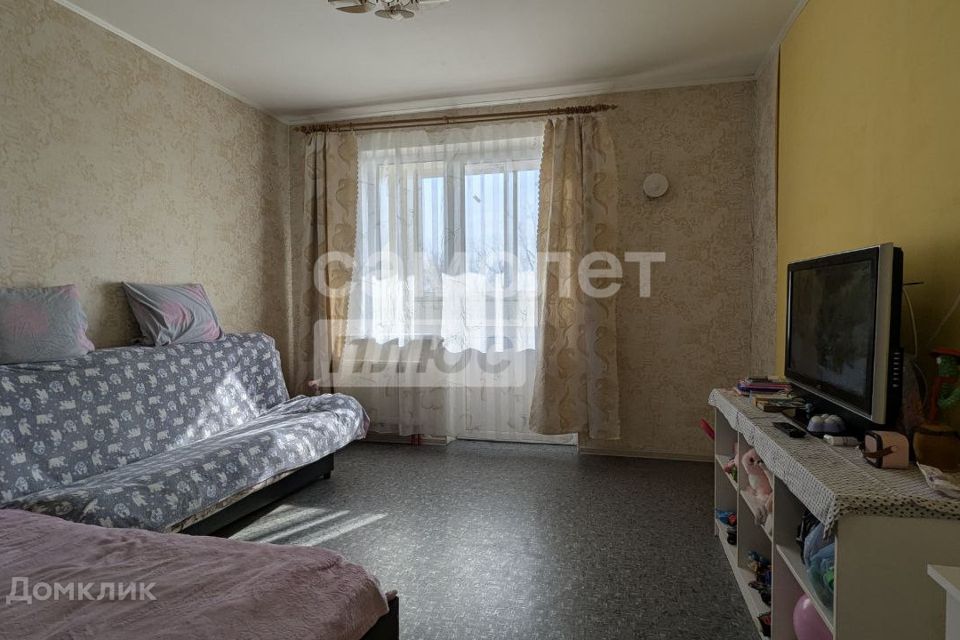 Продаётся 1-комнатная квартира, 43 м²