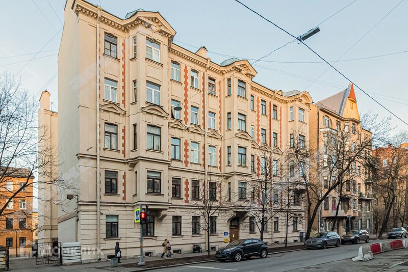 Продаётся комната в 10-комн. квартире, 23.6 м²