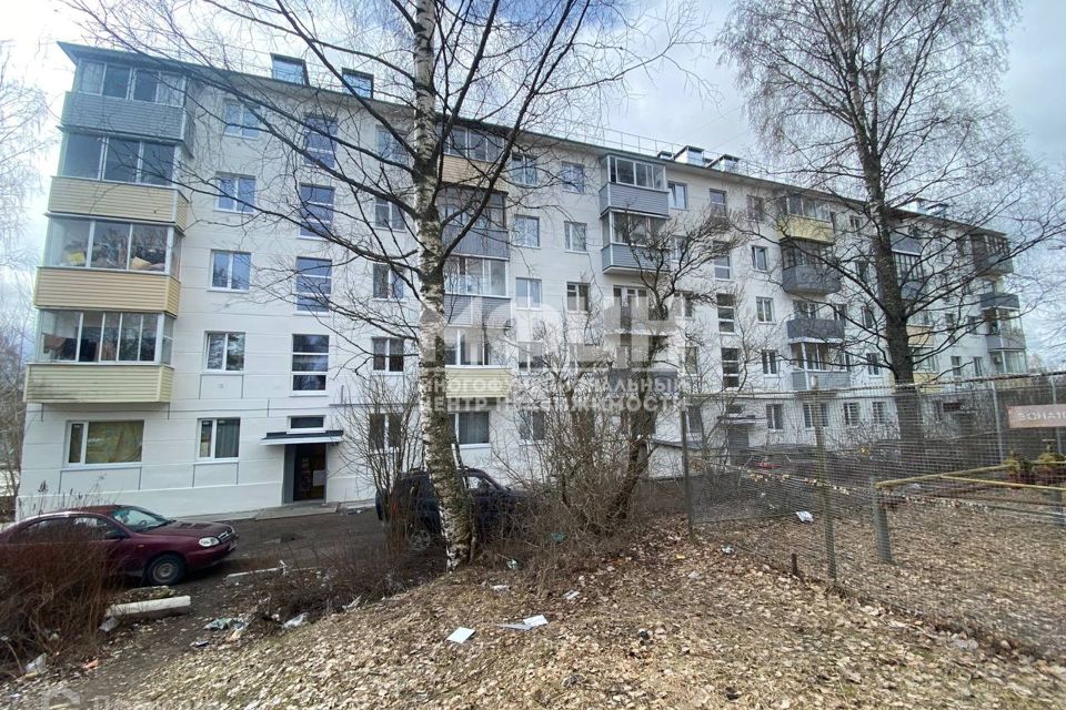 Продаётся 2-комнатная квартира, 43.8 м²