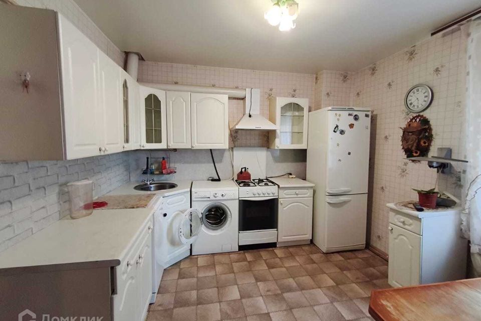 Продаётся 2-комнатная квартира, 61.8 м²