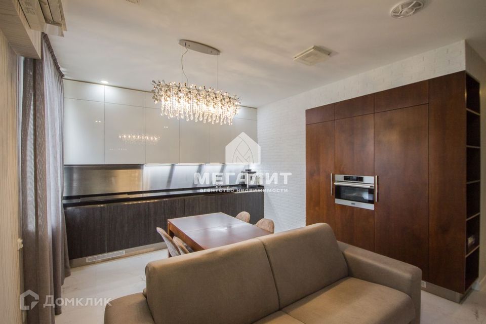 Продаётся 2-комнатная квартира, 74 м²