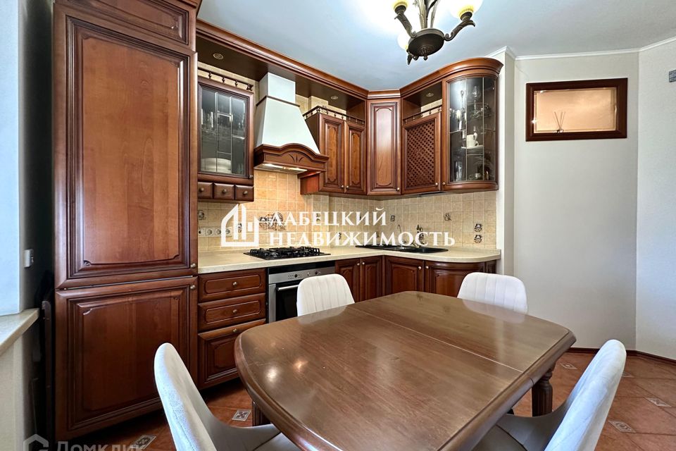 Продаётся 2-комнатная квартира, 75.3 м²
