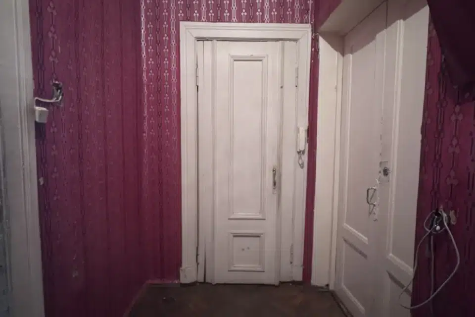 Продаётся 4-комнатная квартира, 98 м²