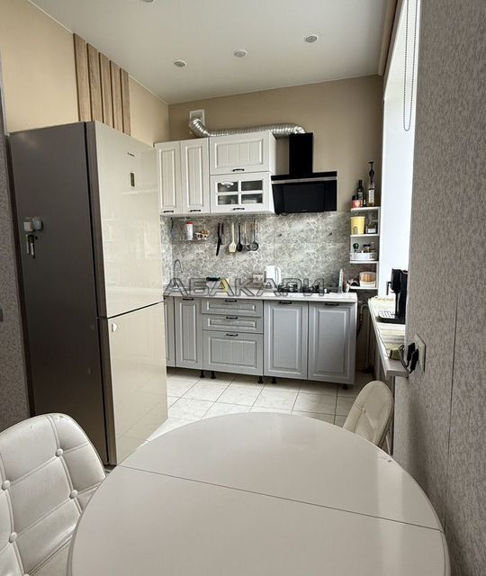 Сдаётся 3-комнатная квартира, 72 м²