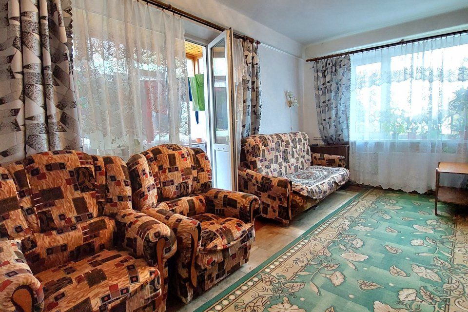 Продаётся 2 комнаты в 4-комн. квартире, 18.1 м²