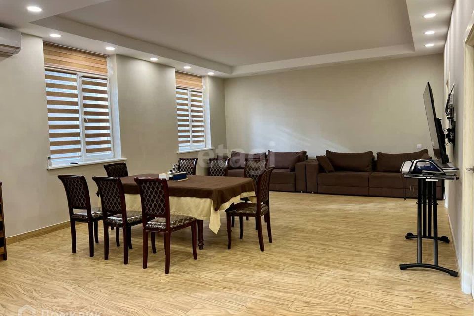 Продаётся 5-комнатная квартира, 142.5 м²