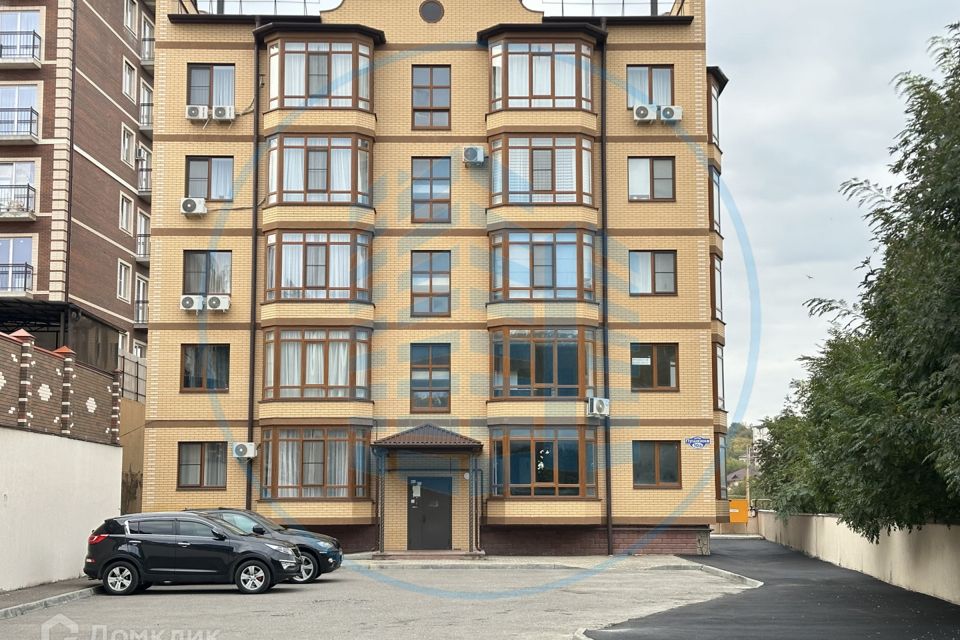 Продаётся 2-комнатная квартира, 80.6 м²