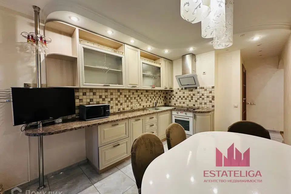 Продаётся 2-комнатная квартира, 64.9 м²