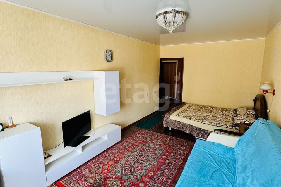 Продаётся 1-комнатная квартира, 42.8 м²