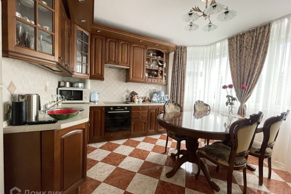 Продаётся 3-комнатная квартира, 80 м²