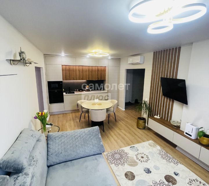 Продаётся 2-комнатная квартира, 58.5 м²